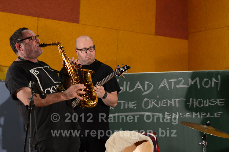 Gilad Atzmon & das Orient House Ensemble am 7.11.2012 im Jazzasyl Bblingen