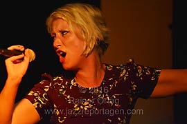 Gwyneth Herbert Ned Cartwright Duo im Pappelgarten Reutlingen am 6.8.2016