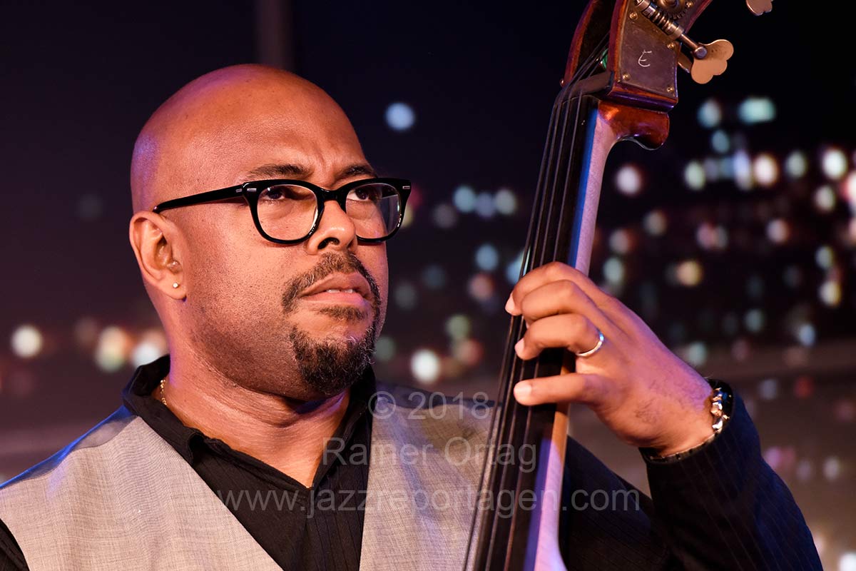 jazzopen stuttgart 2018: Christian McBride's New Jawn im SpardaWelt Eventcenter Stuttgart am 13. Juli 2018