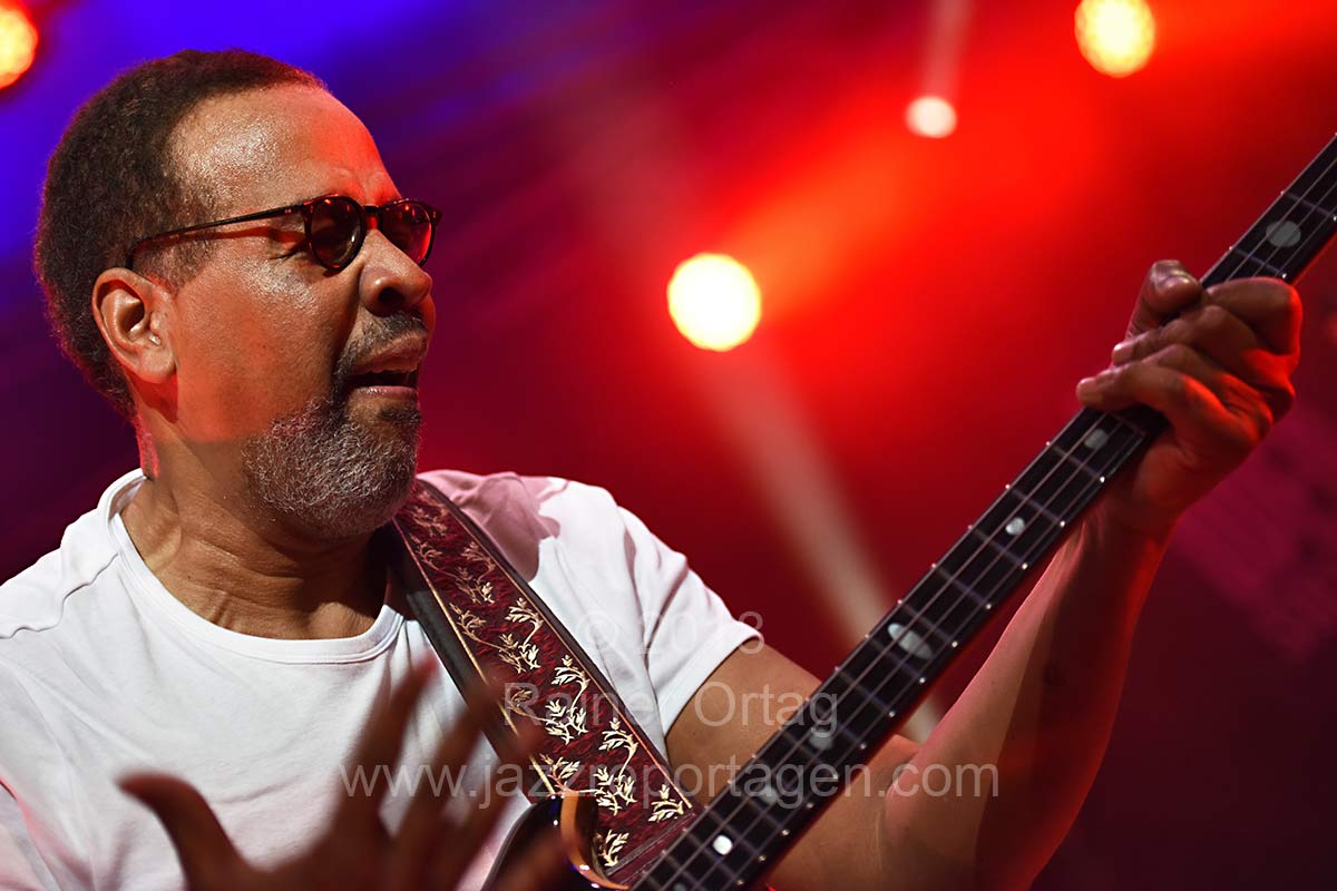 jazzopen stuttgart 2018: Stanley Clarke Band im Altes Schloss Stuttgart am 14. Juli 2018