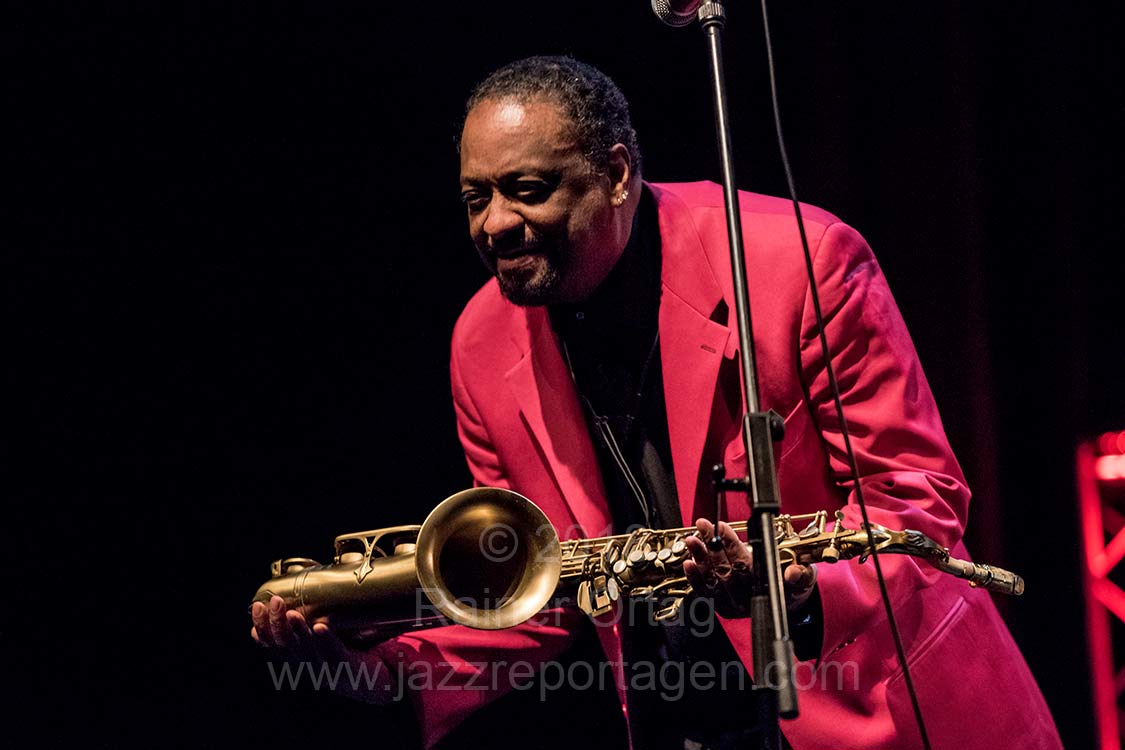 31.Internationale Theaterhaus Jazztage: Reto Weber Squeezeband