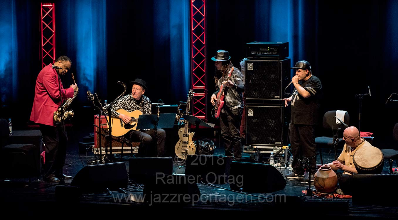 31.Internationale Theaterhaus Jazztage: Reto Weber Squeezeband