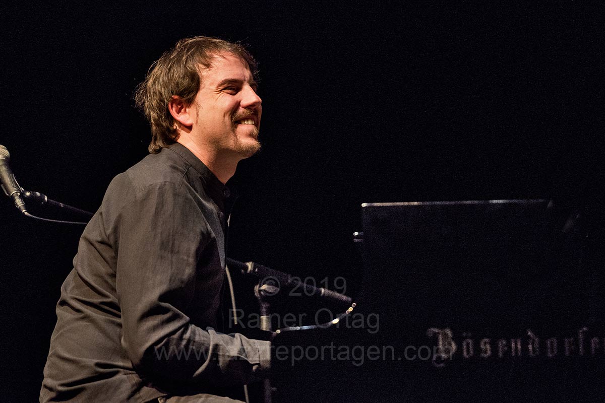 32. Internationale Theaterhaus Jazztage Stuttgart: Antonio Lizana & Oriente